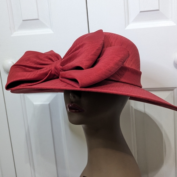 Millerney Hat Collection - Picture 5 of 13